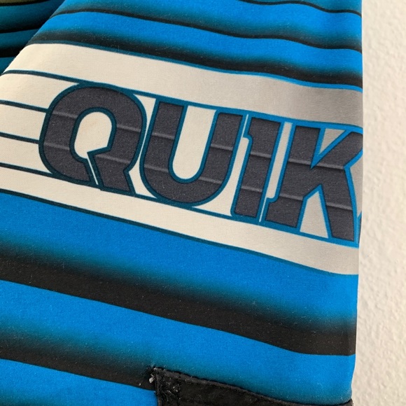 Quicksilver board shorts. Size tag unreadable. - Picture 5 of 16